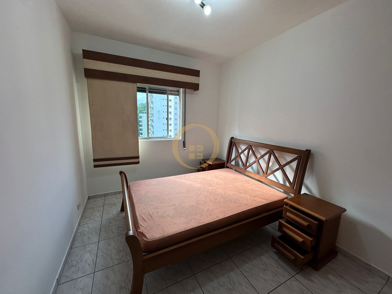 Apartamento na Praia da Pitangueiras, Guarujá-SP