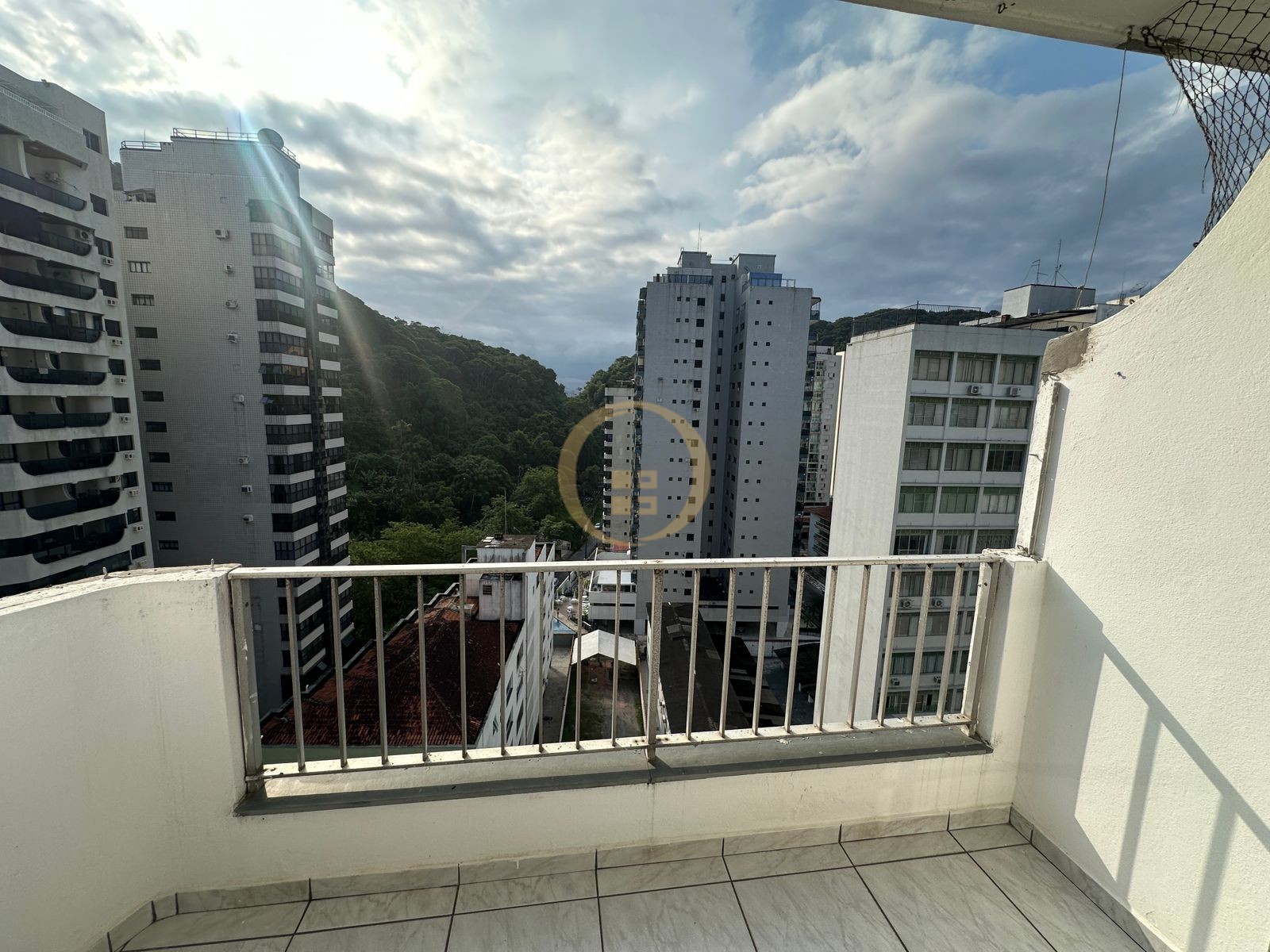 Apartamento na Praia da Pitangueiras, Guarujá-SP