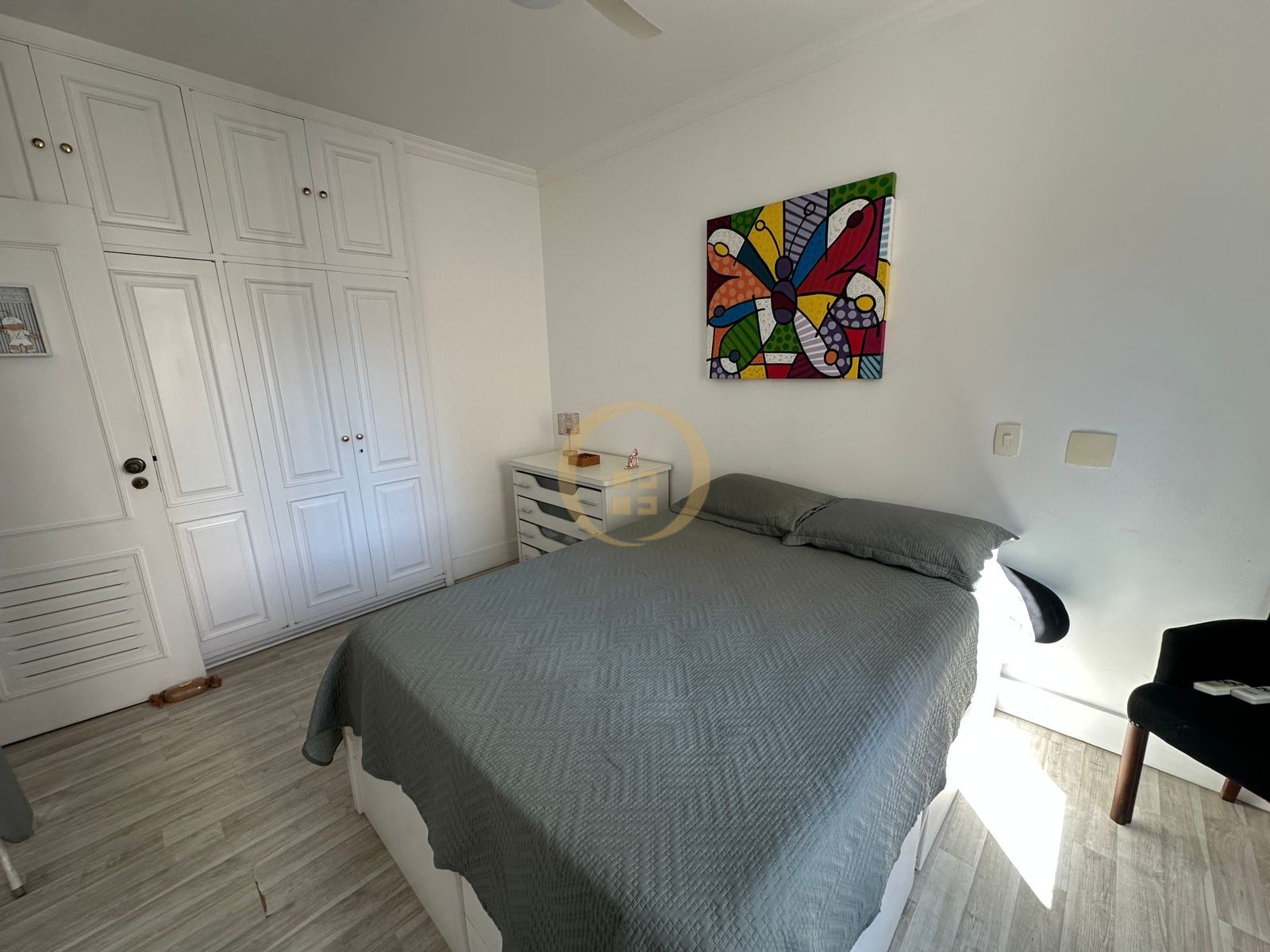 Apartamento na Praia da Pitangueiras, Guarujá - SP