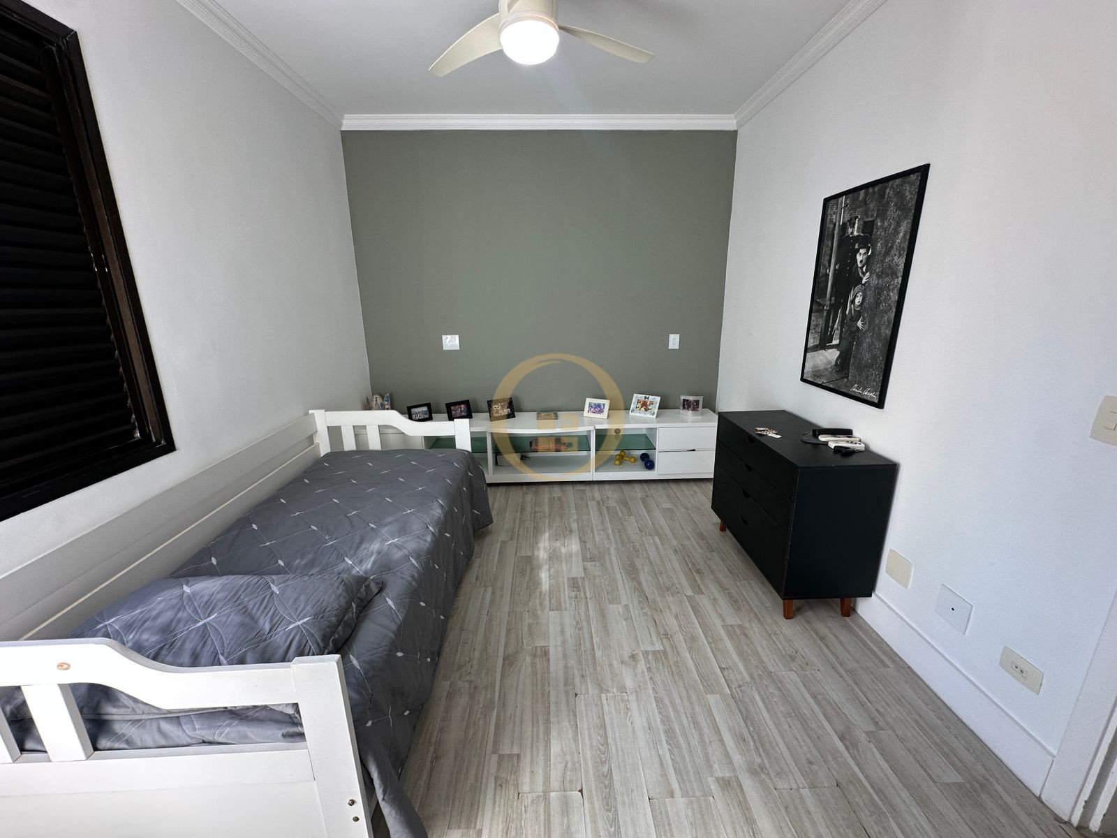 Apartamento na Praia da Pitangueiras, Guarujá - SP