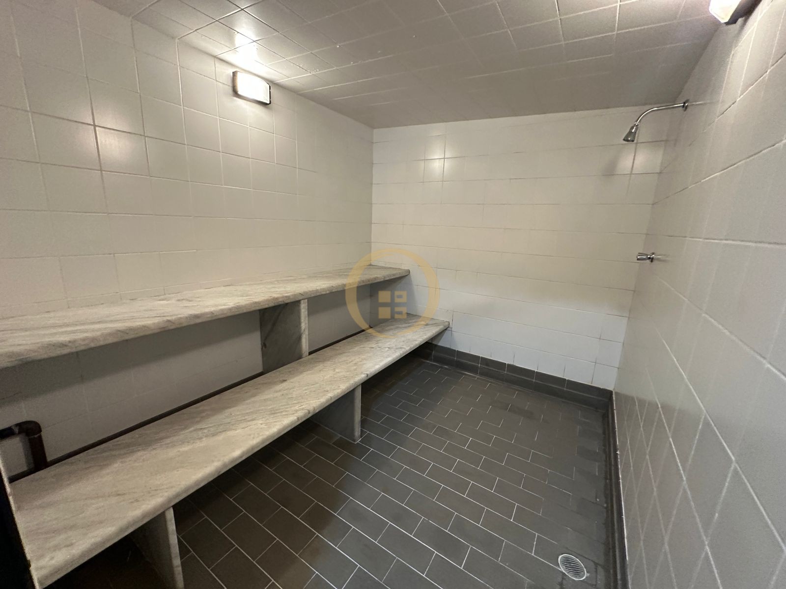 Apartamento na Praia da Pitangueiras, Guarujá - SP