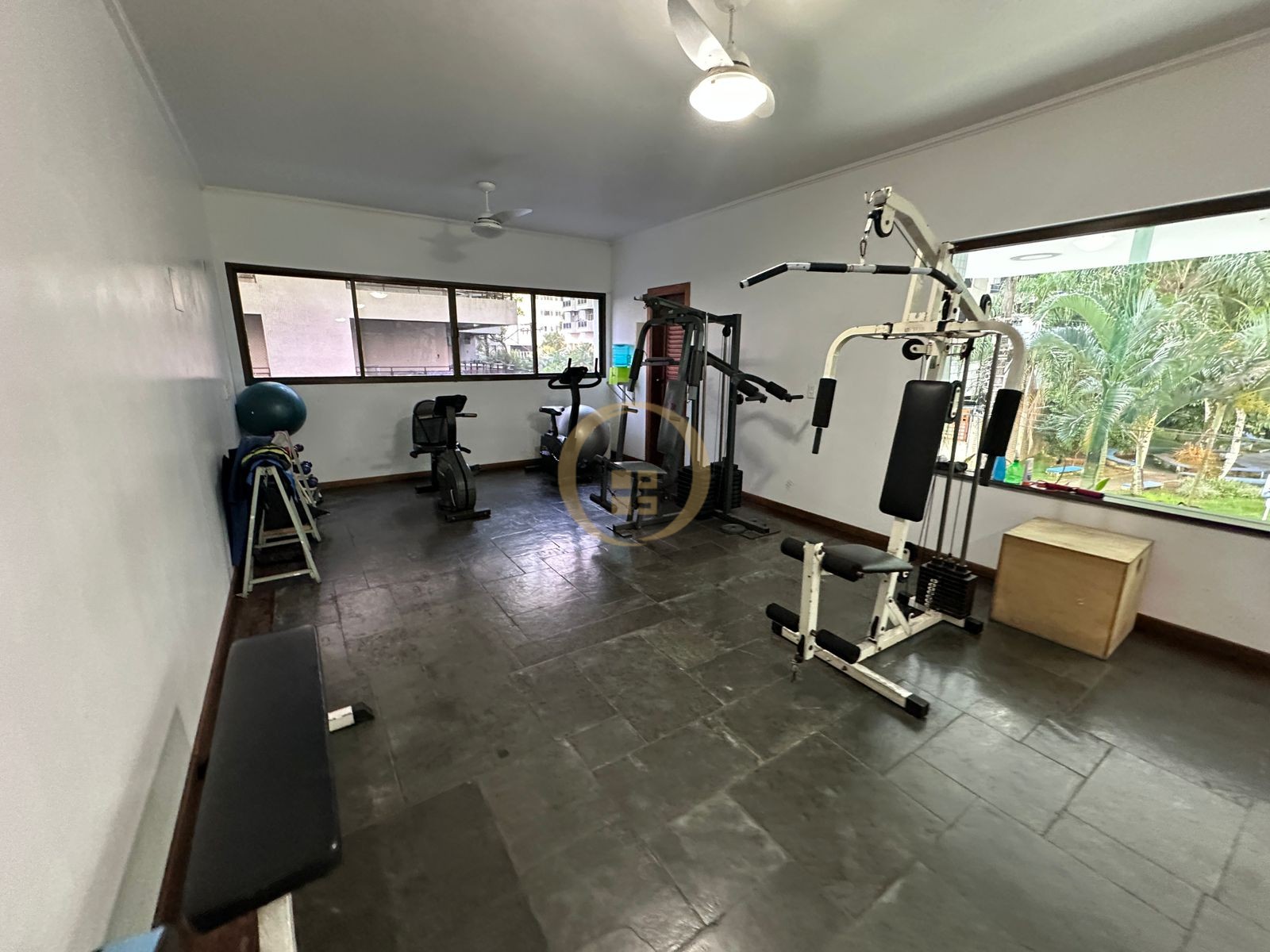 Apartamento na Praia da Pitangueiras, Guarujá - SP