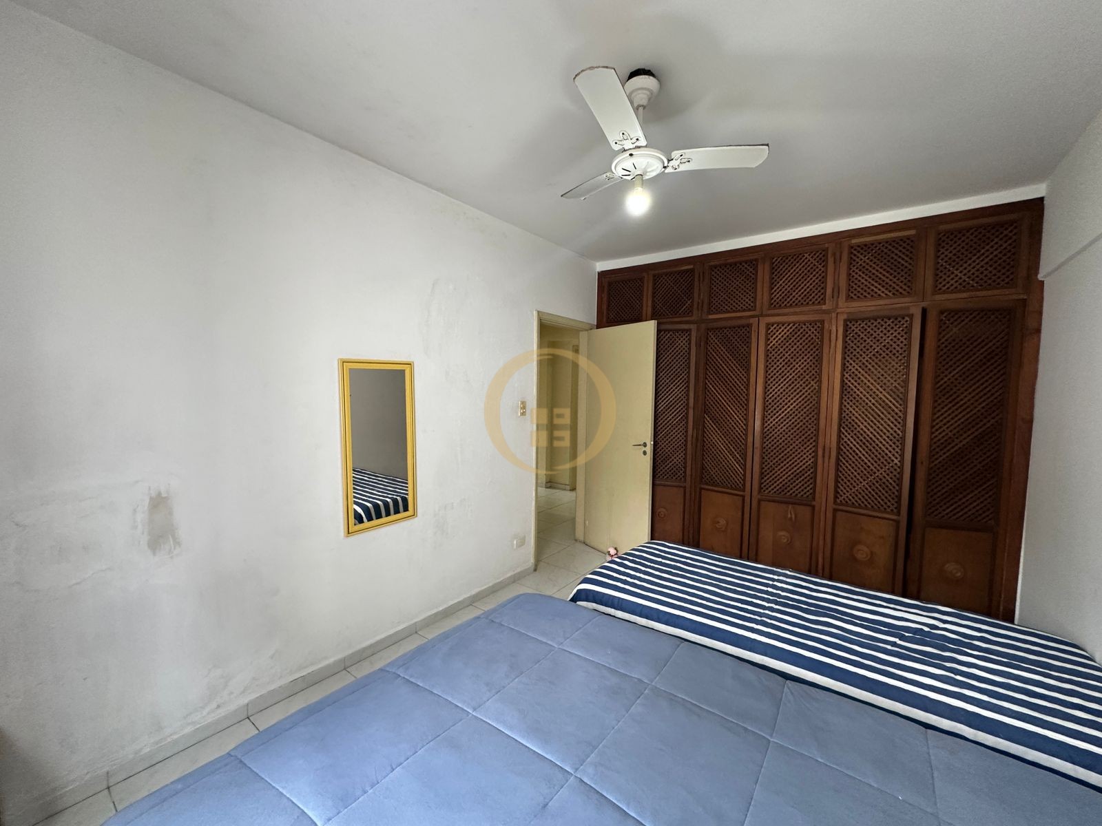 Apartamento na Praia das Pitangueiras, Guarujá - SP