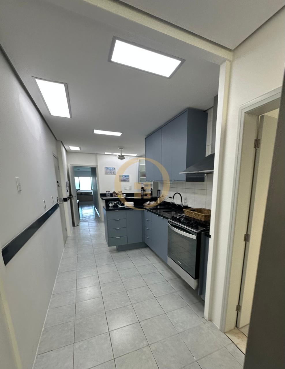 Apartamento Frente ao Mar nas Pitangueiras, Guarujá - SP