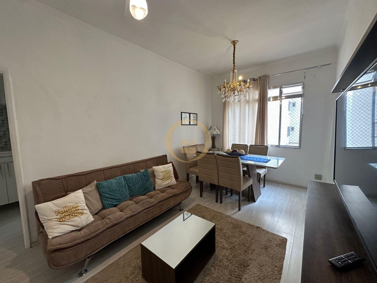 Apartamento na Praia das Pitangueiras, Guarujá - SP