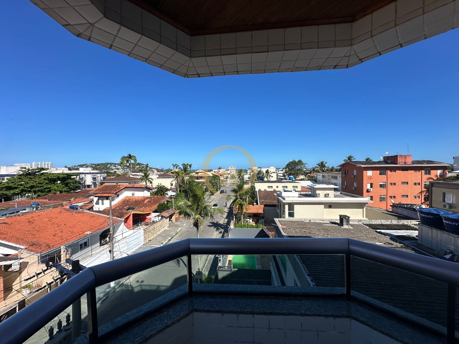 Apartamento na Praia da Enseada, Guarujá - SP