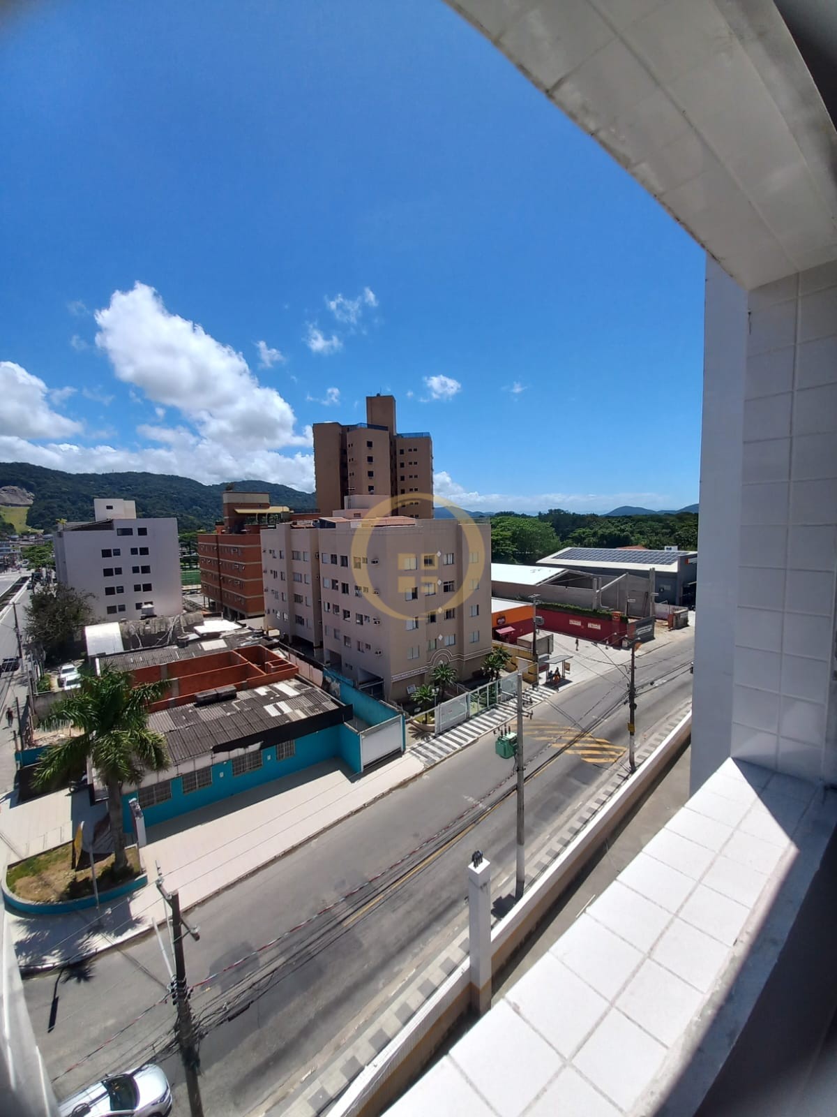 Apartamento na Praia da Enseada, Guarujá - SP
