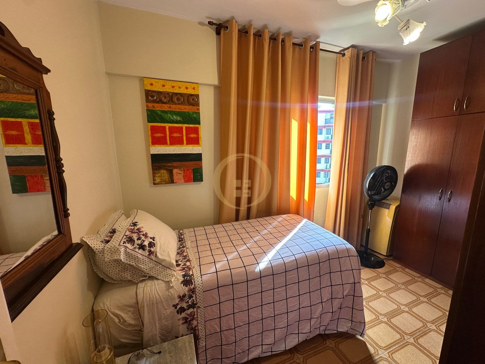 Apartamento na Praia da Enseada, Guarujá - SP