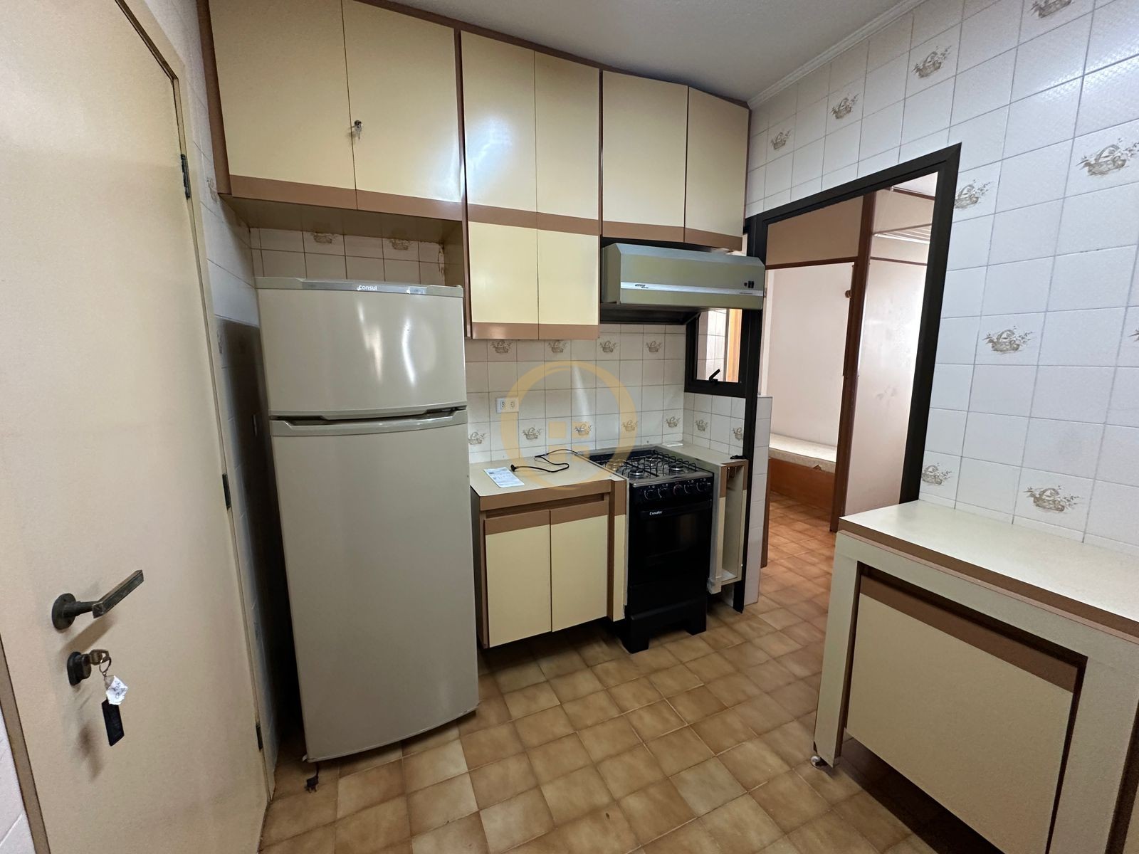 Apartamento na Praia das Pitangueiras, Guarujá - SP