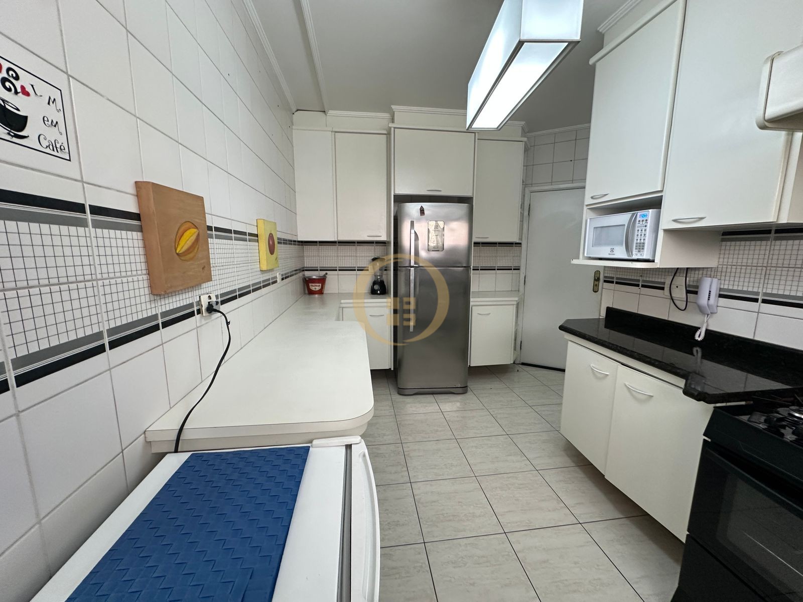Apartamento na Praia da Enseada, Guarujá - SP
