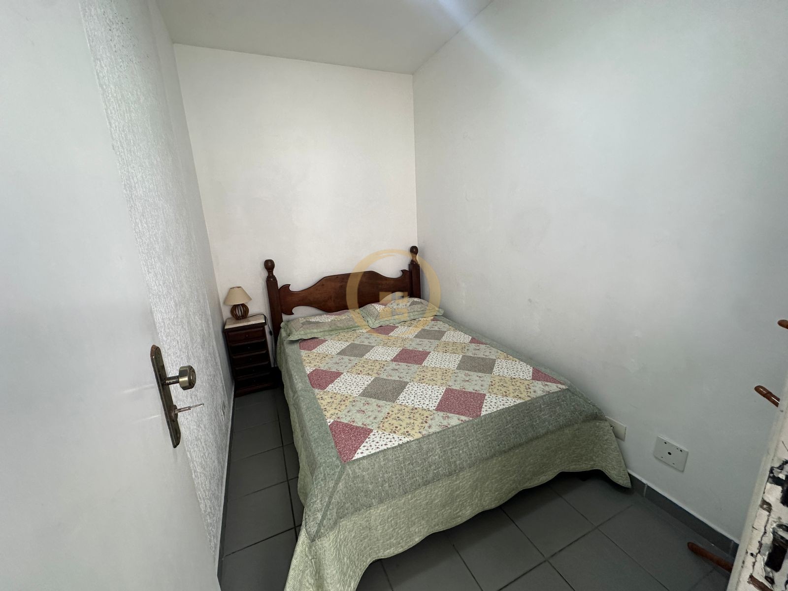Apartamento na Praia da Enseada, Guarujá - SP