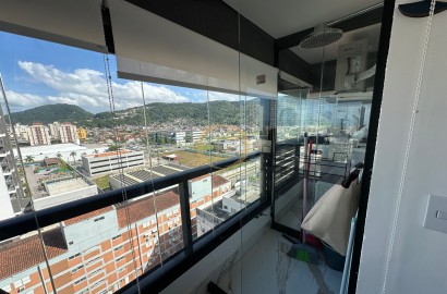 Apartamento na Praia da Enseada, Guarujá - SP