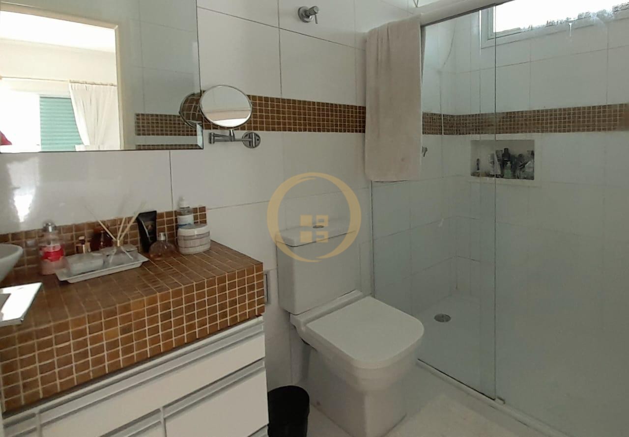 Casa em Condomínio na Praia da Enseada, Guarujá - SP