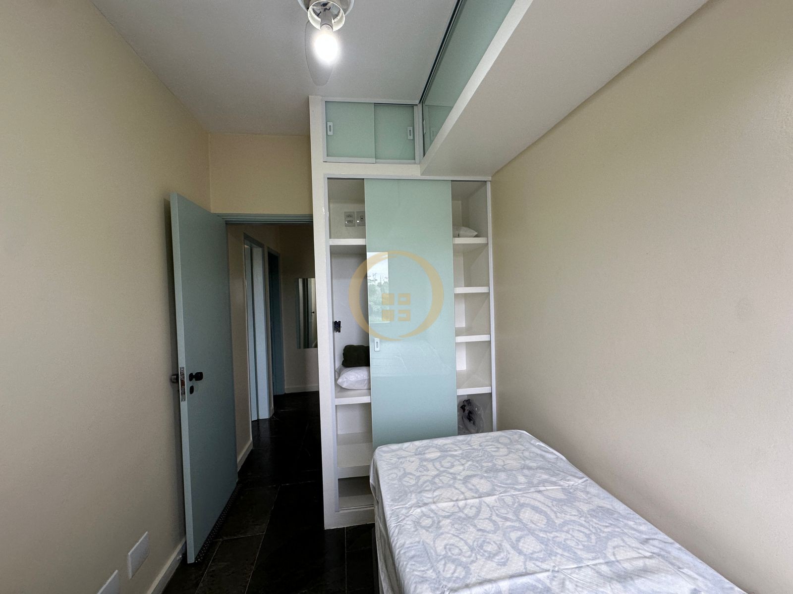 Apartamento na Praia das Astúrias, Guarujá - SP