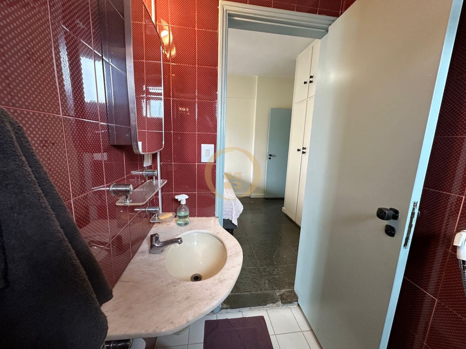 Apartamento na Praia das Astúrias, Guarujá - SP