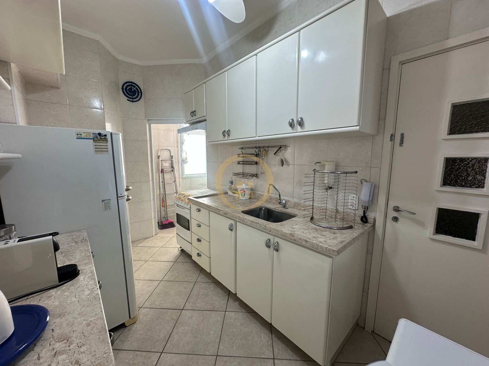 Apartamento Frente ao Mar nas Pitangueiras, Guarujá - SP