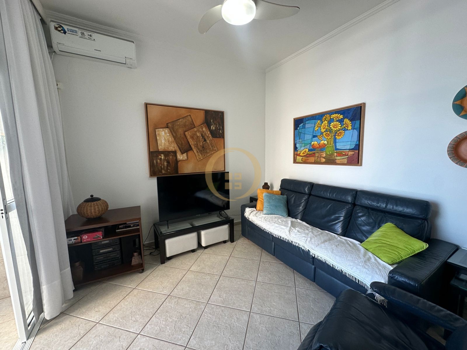 Apartamento Frente ao Mar nas Pitangueiras, Guarujá - SP