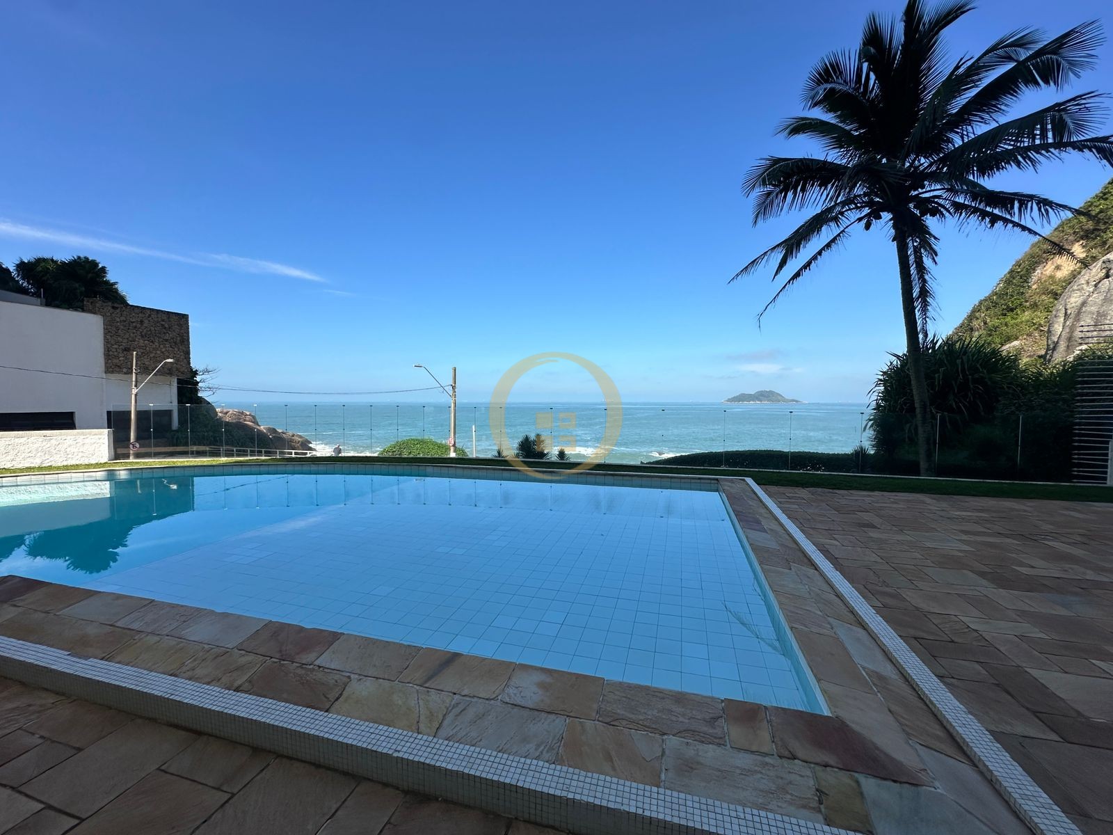 Apartamento Frente Mar, Praia das Astúrias, Guarujá - SP
