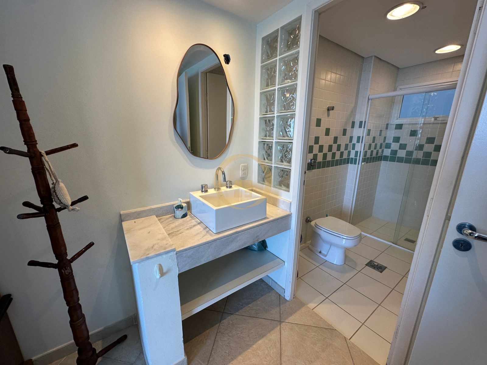 Apartamento Frente Mar, Praia das Astúrias, Guarujá - SP