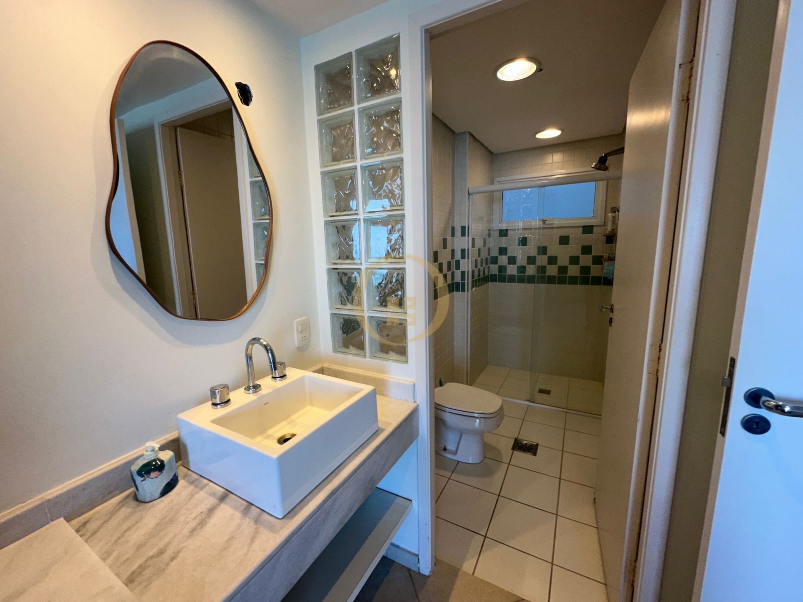 Apartamento Frente Mar,  Praia das Astúrias, Guarujá - SP