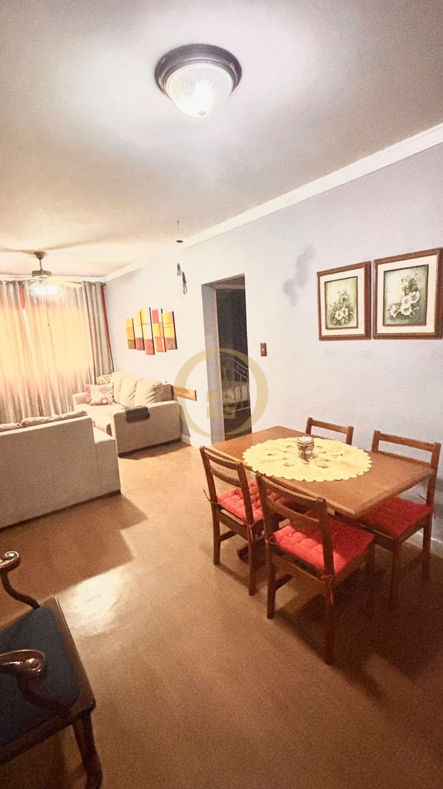 Apartamento na Praia da Enseada, Guarujá - SP