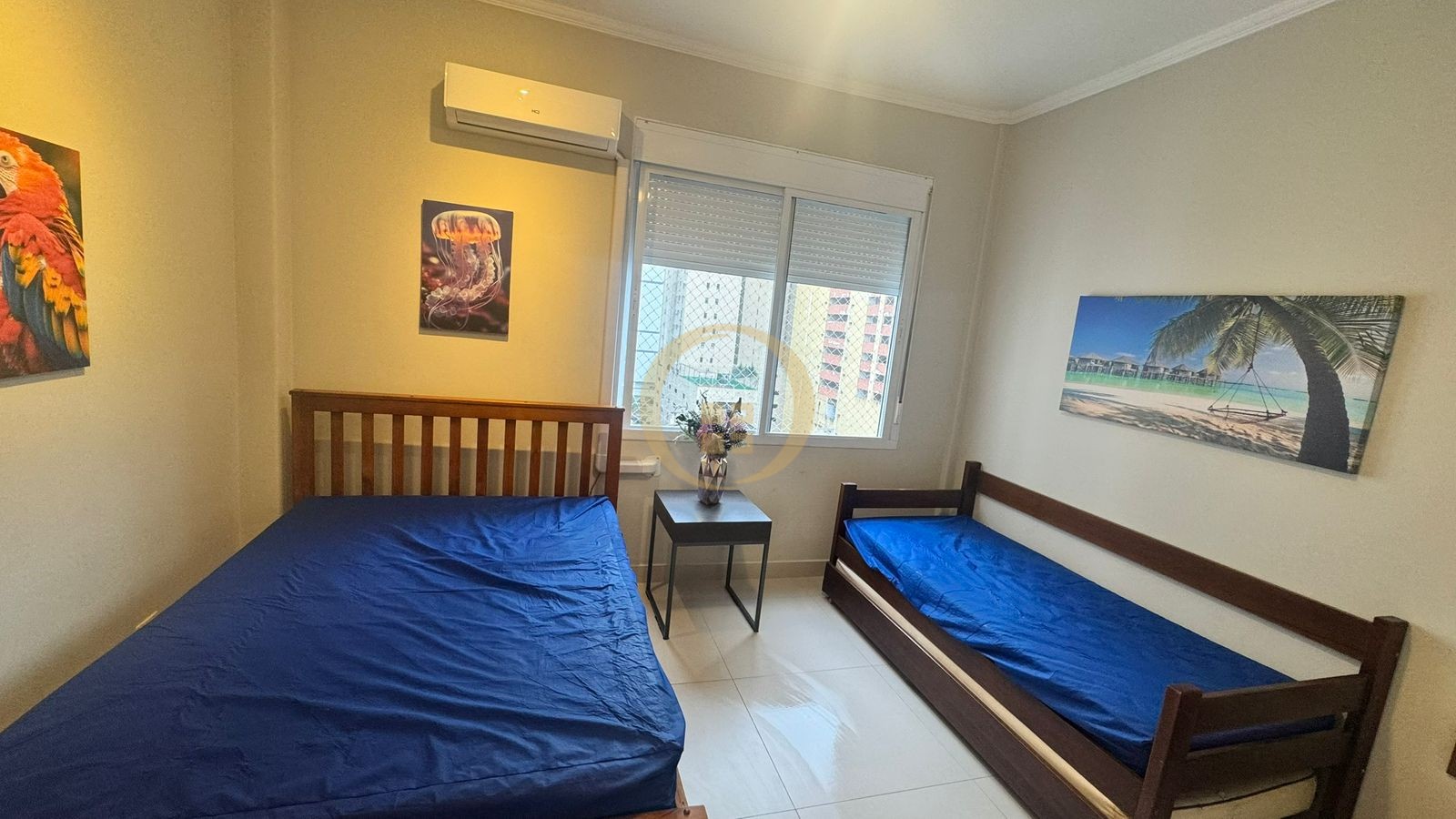 Apartamento na Praia das Pitangueiras, Guarujá - SP
