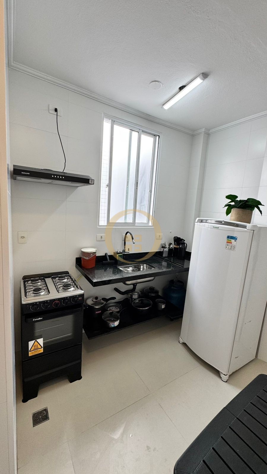 Apartamento na Praia das Pitangueiras, Guarujá - SP