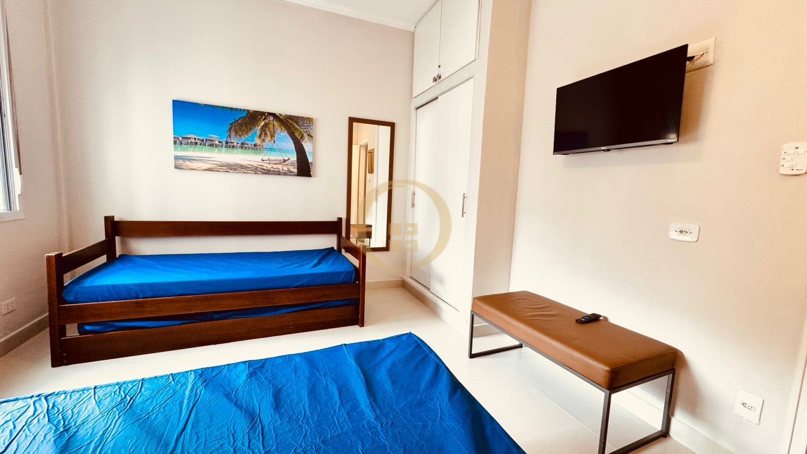 Apartamento na Praia das Pitangueiras, Guarujá - SP
