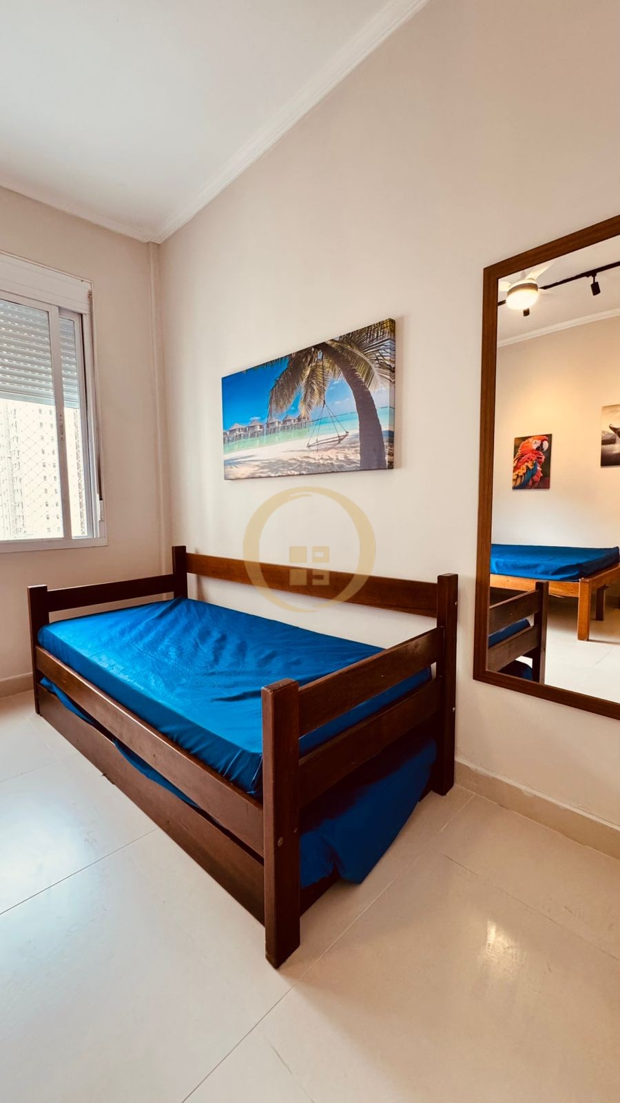 Apartamento na Praia das Pitangueiras, Guarujá - SP