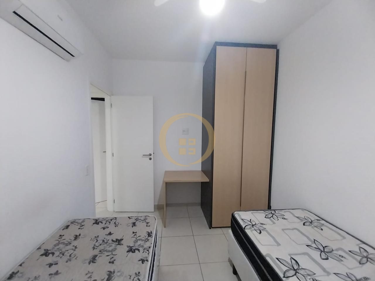 Apartamento na Praia da Enseada, Guarujá - SP