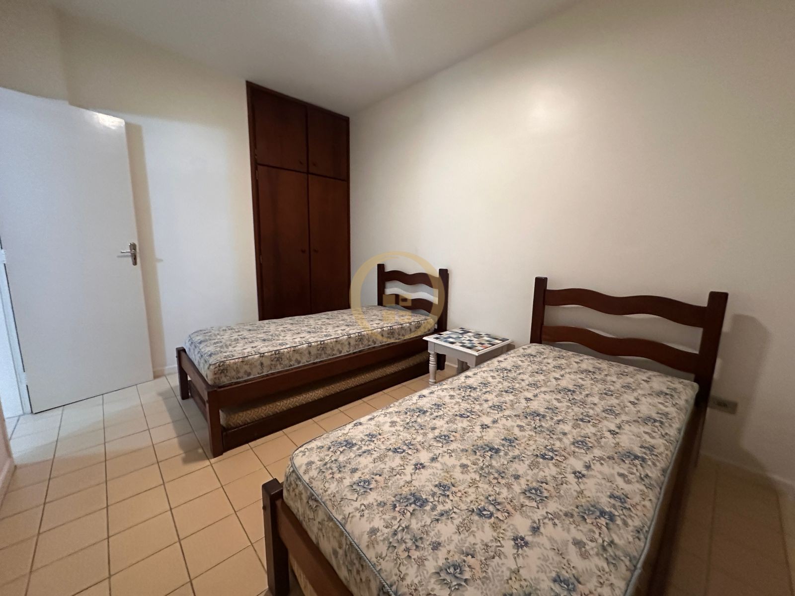 Apartamento na Praia do Tombo, Guarujá - SP
