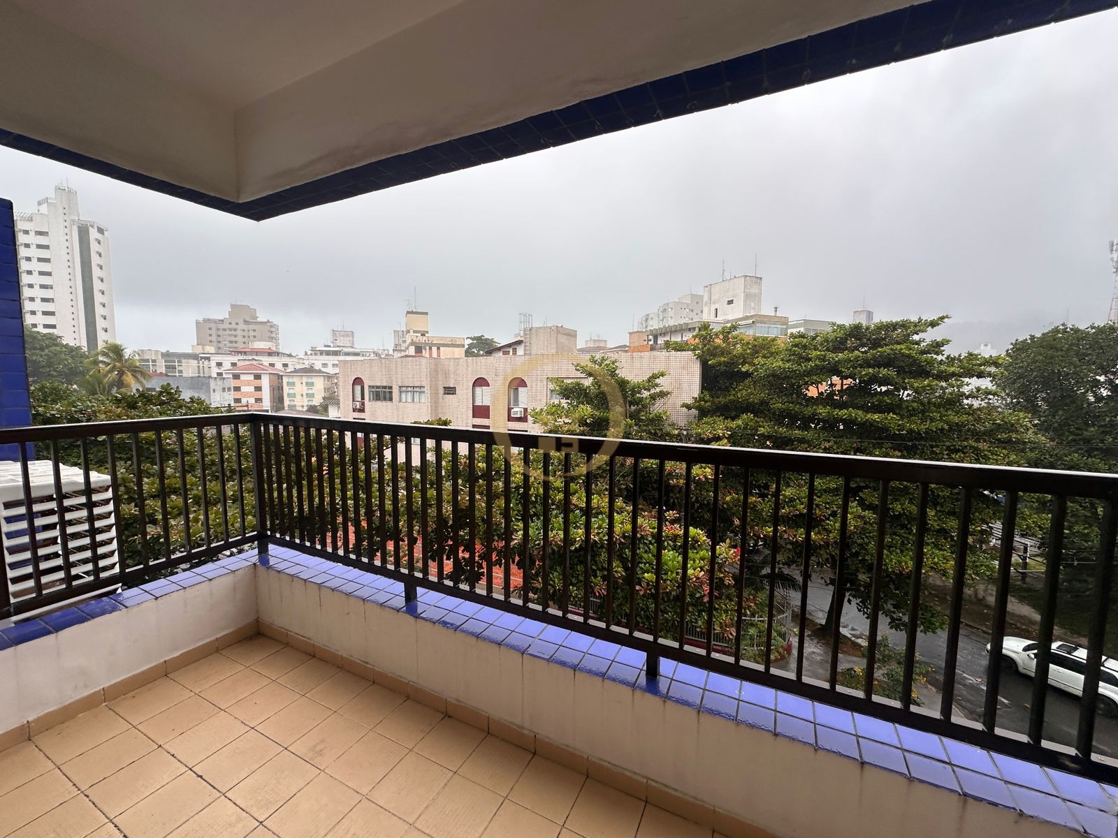 Apartamento na Praia do Tombo, Guarujá - SP
