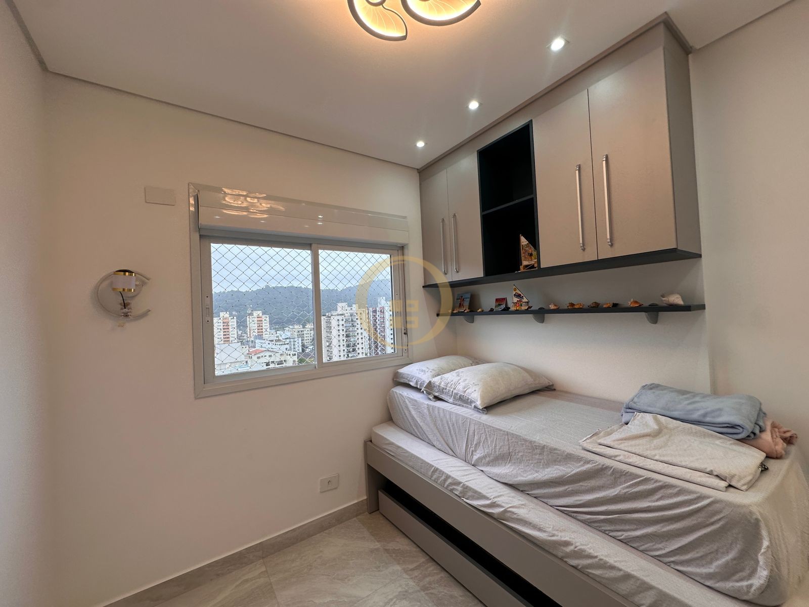 Apartamento na Praia da Enseada, Guarujá - SP