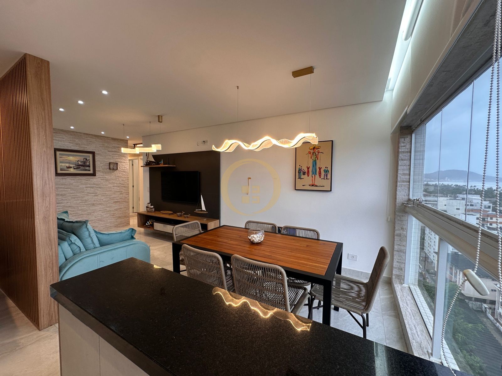 Apartamento na Praia da Enseada, Guarujá - SP