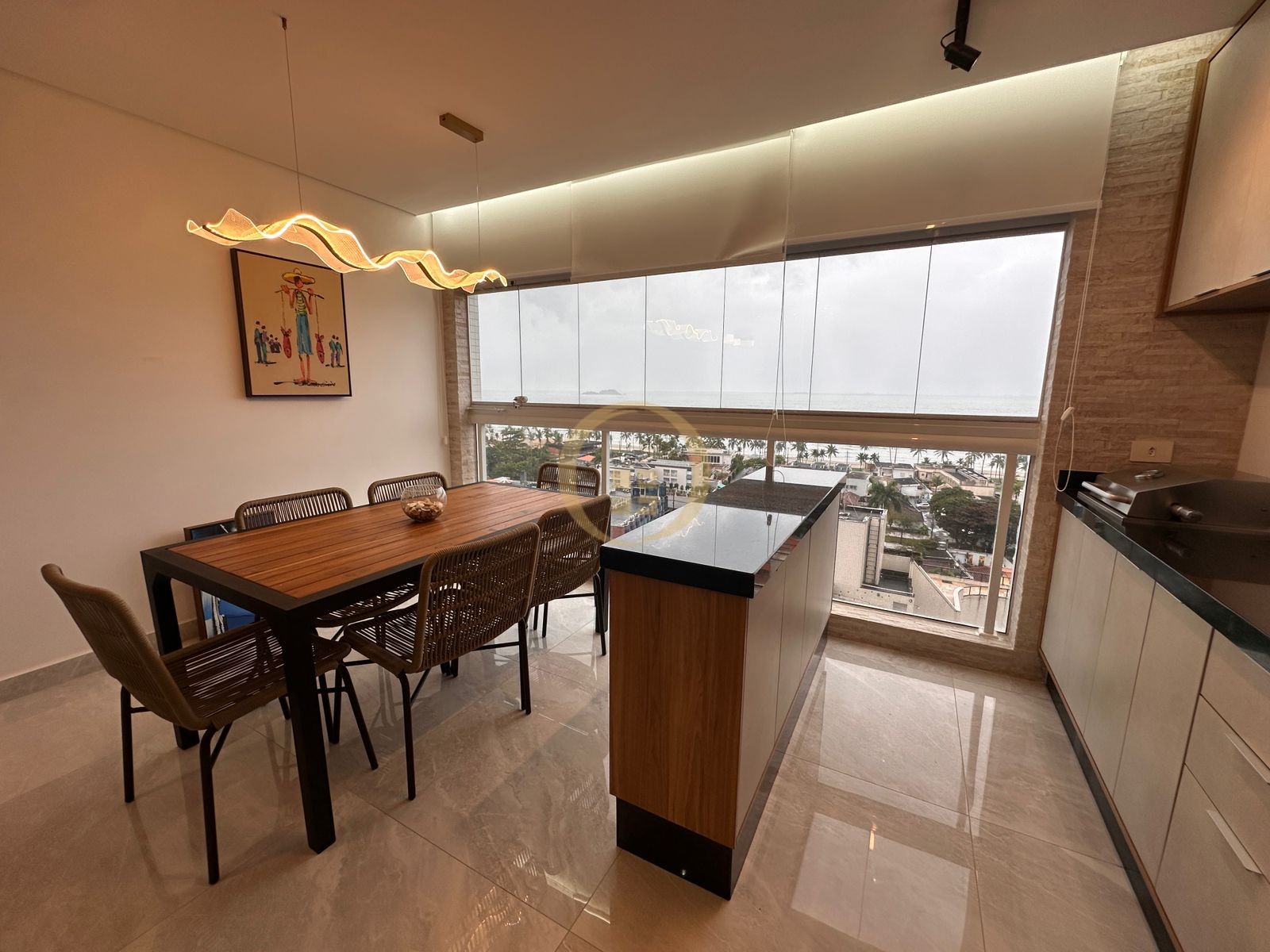 Apartamento na Praia da Enseada, Guarujá - SP