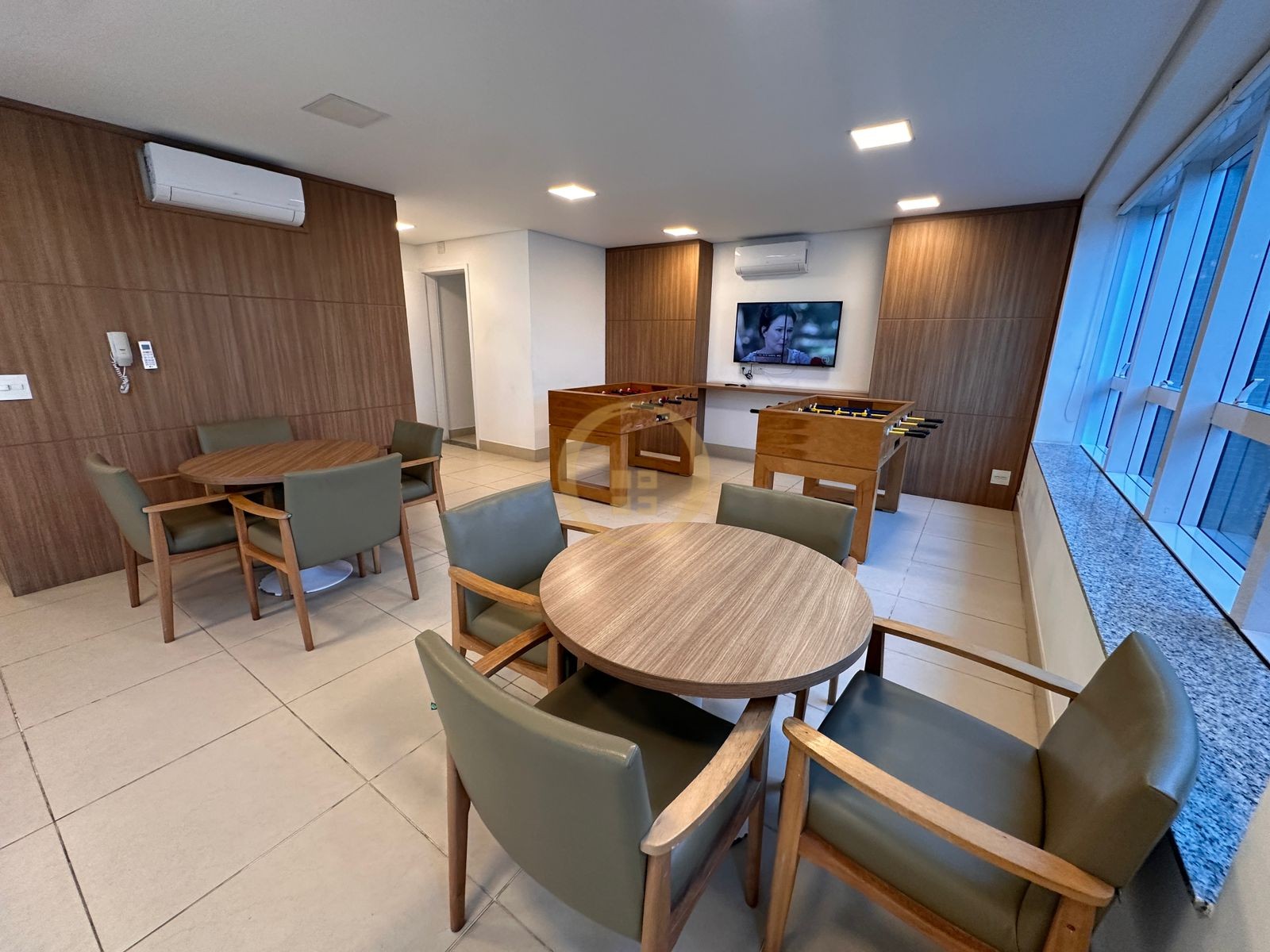 Apartamento na Praia da Enseada, Guarujá - SP