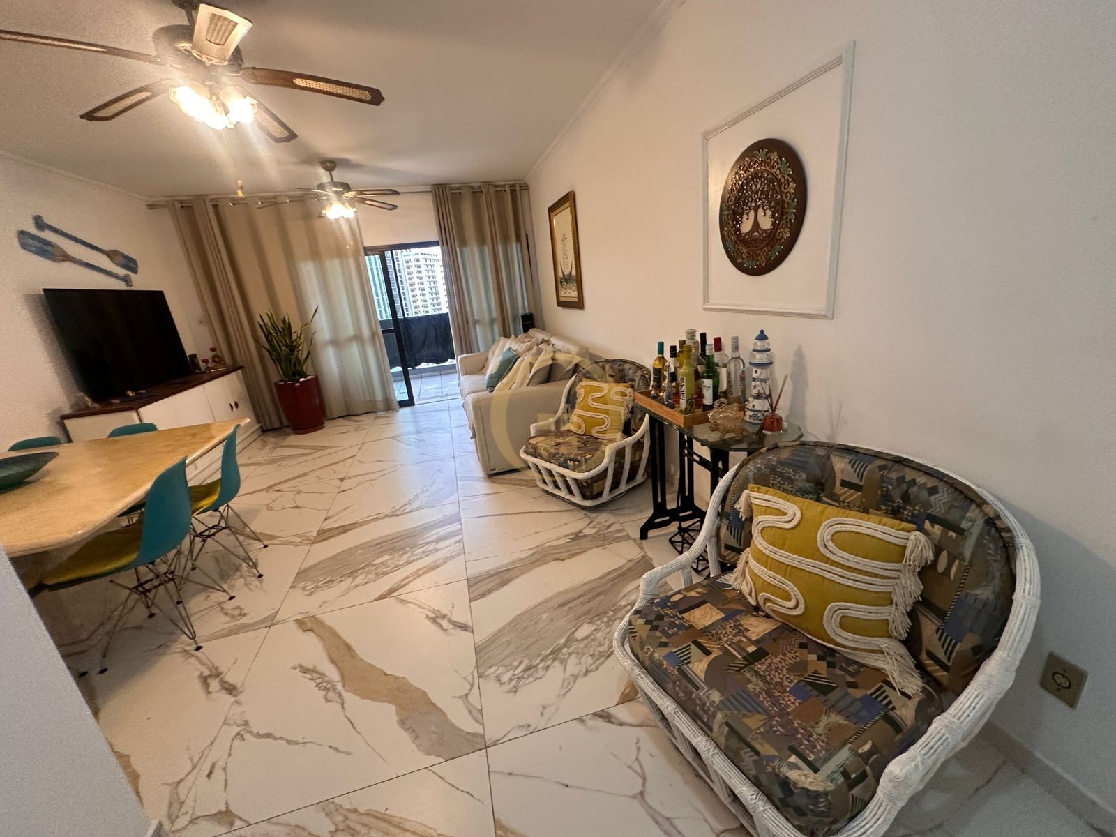 Apartamento na Praia das Astúrias, Guarujá - SP