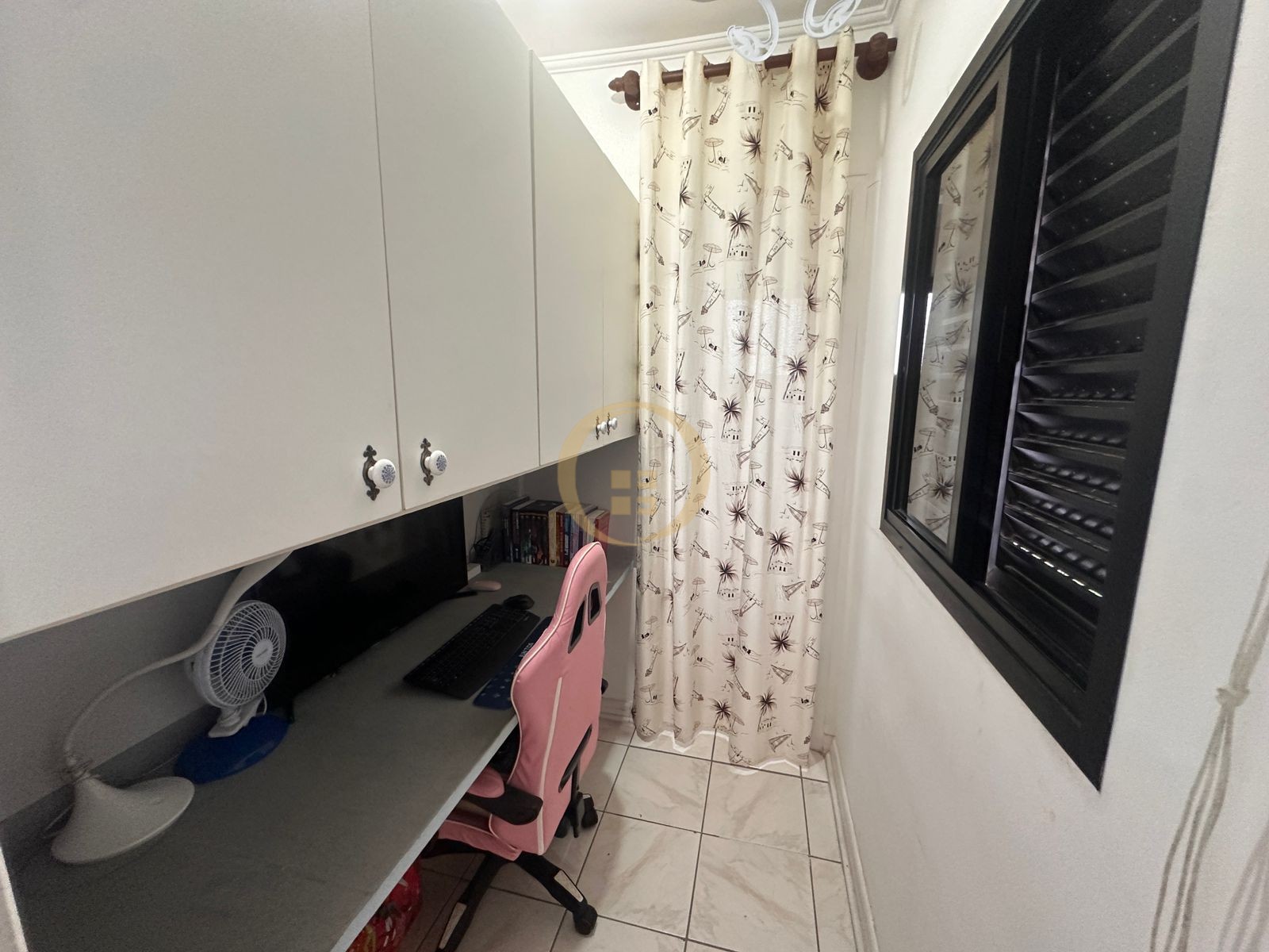 Apartamento na Praia das Astúrias, Guarujá - SP