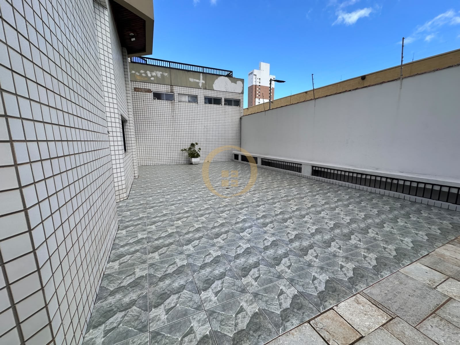 Apartamento na Praia da Enseada, Guarujá - SP