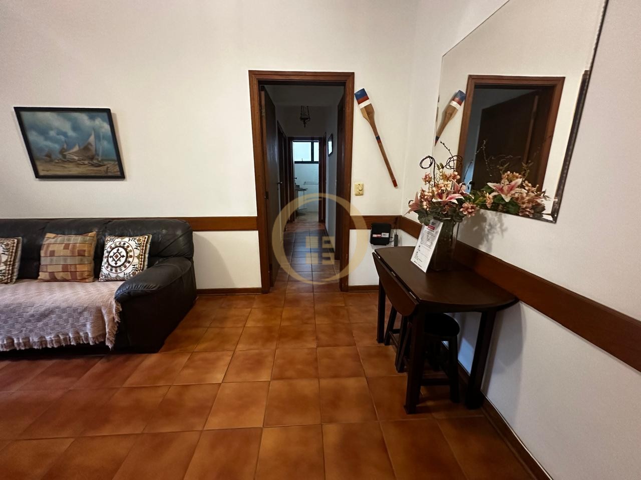 Apartamento na Praia das Pitangueiras, Guarujá - SP