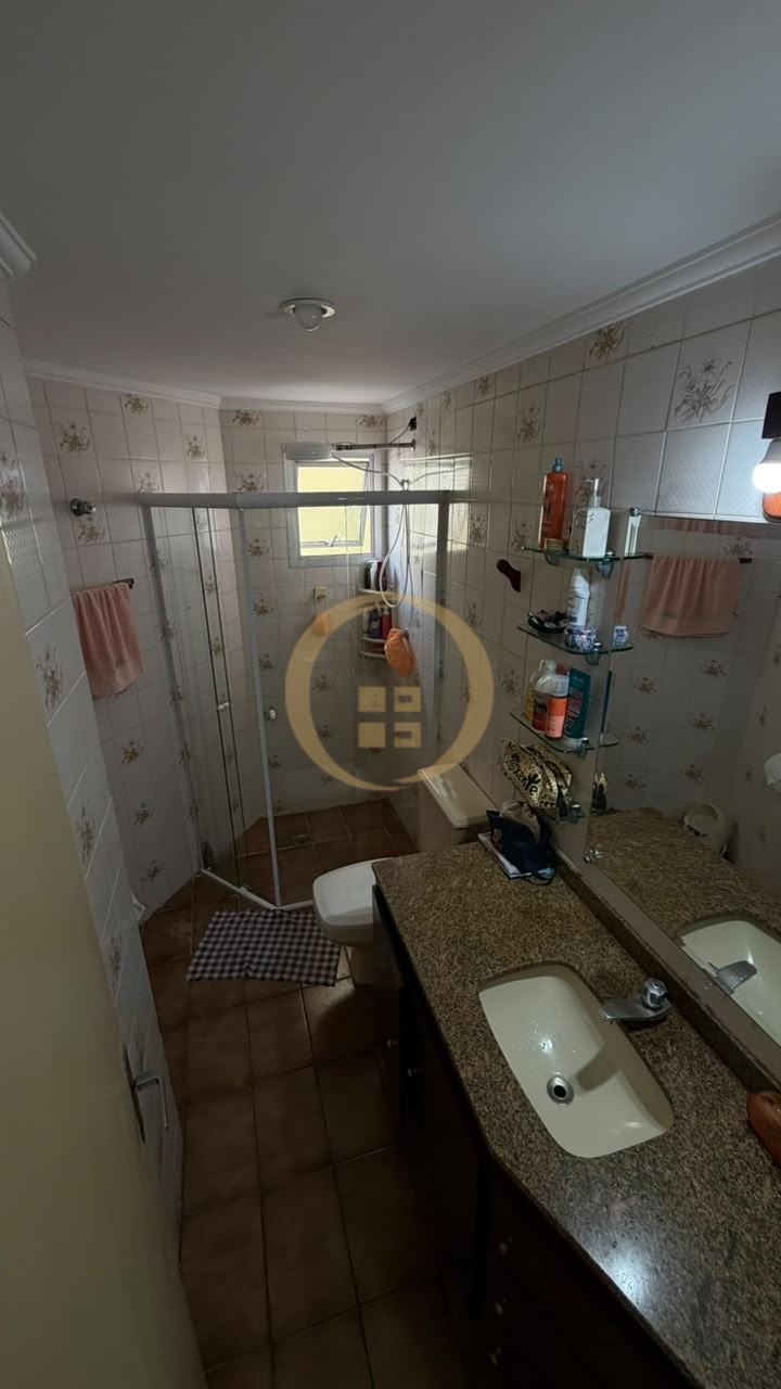 Apartamento na Praia da Enseada, Guarujá - SP
