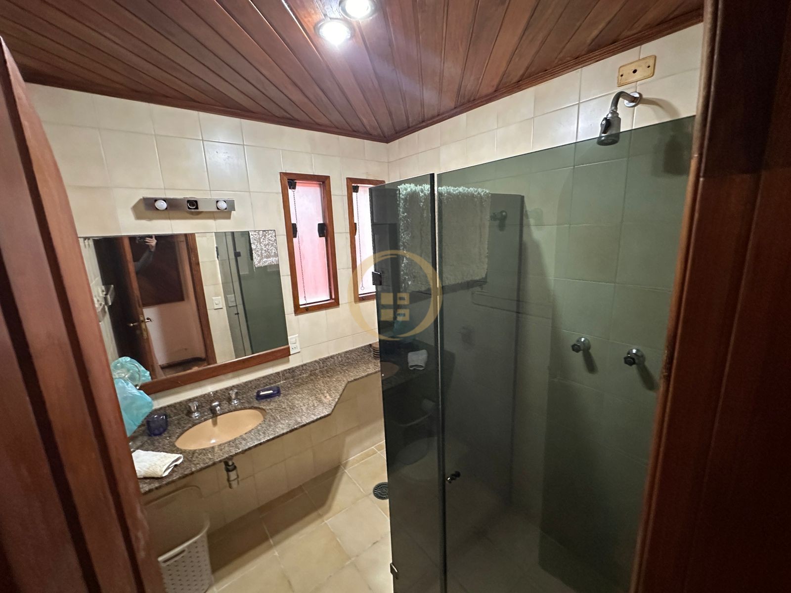Apartamento na Praia da Enseada, Guarujá - SP