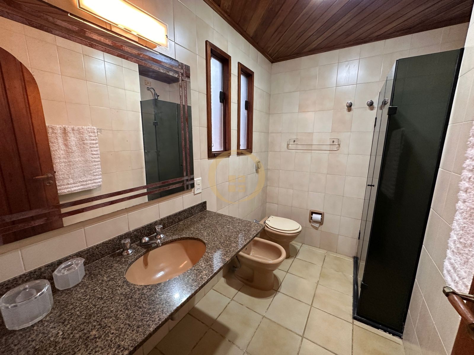 Apartamento na Praia da Enseada, Guarujá - SP