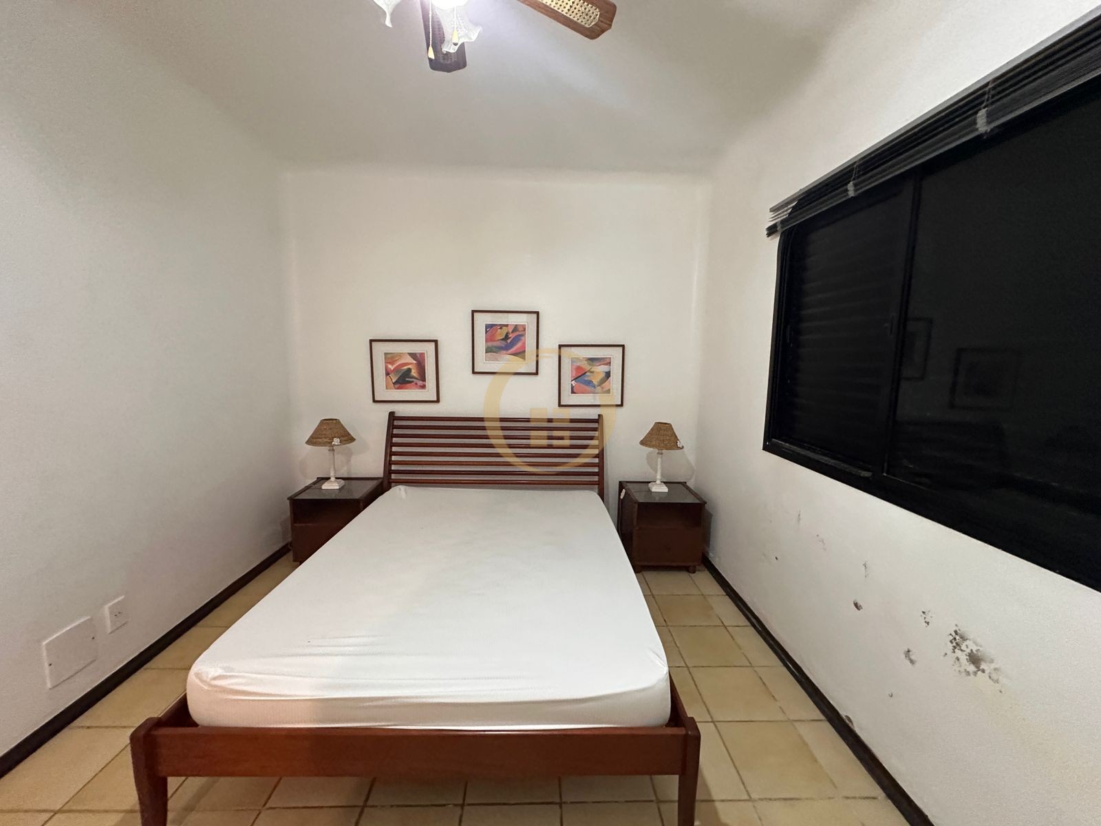 Apartamento na Praia da Enseada, Guarujá - SP