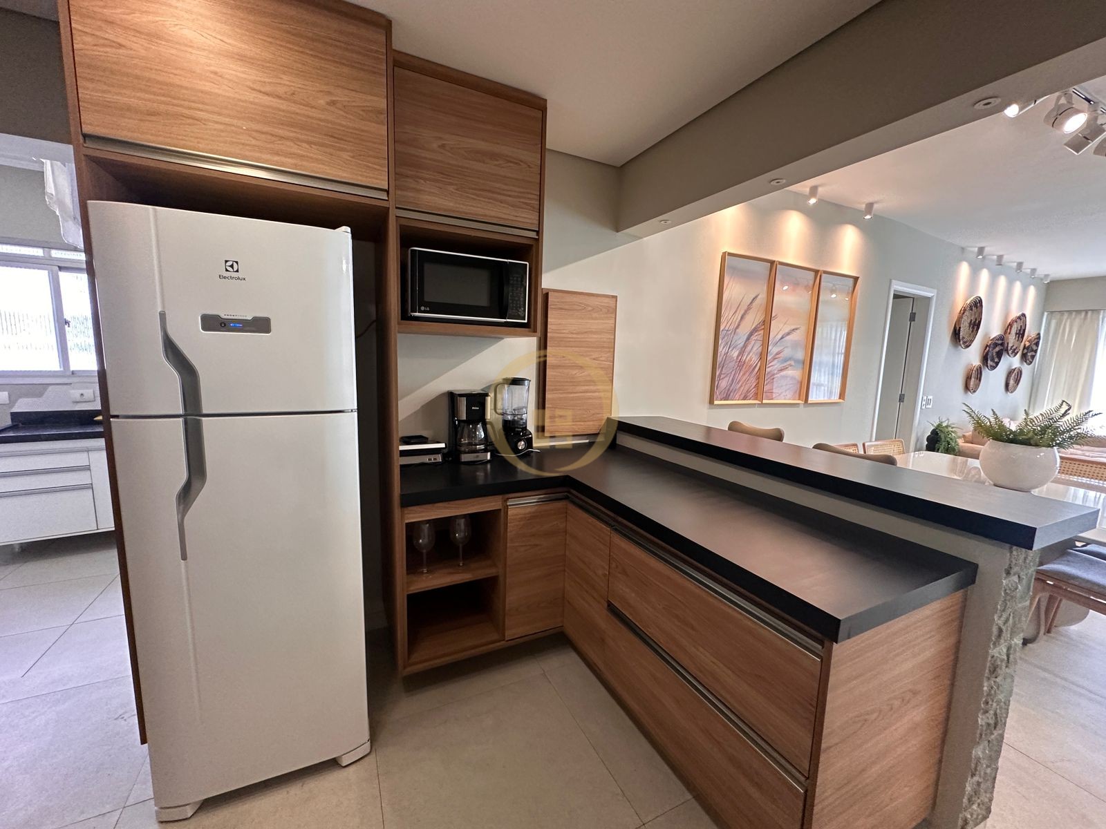 Apartamento Frente ao Mar nas Pitangueiras, Guarujá - SP