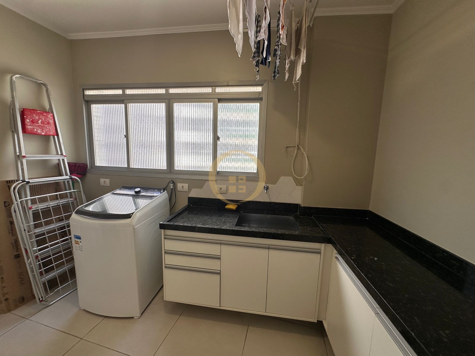 Apartamento Frente ao Mar nas Pitangueiras, Guarujá - SP
