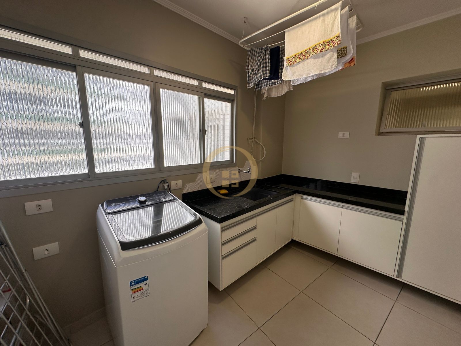 Apartamento Frente ao Mar nas Pitangueiras, Guarujá - SP