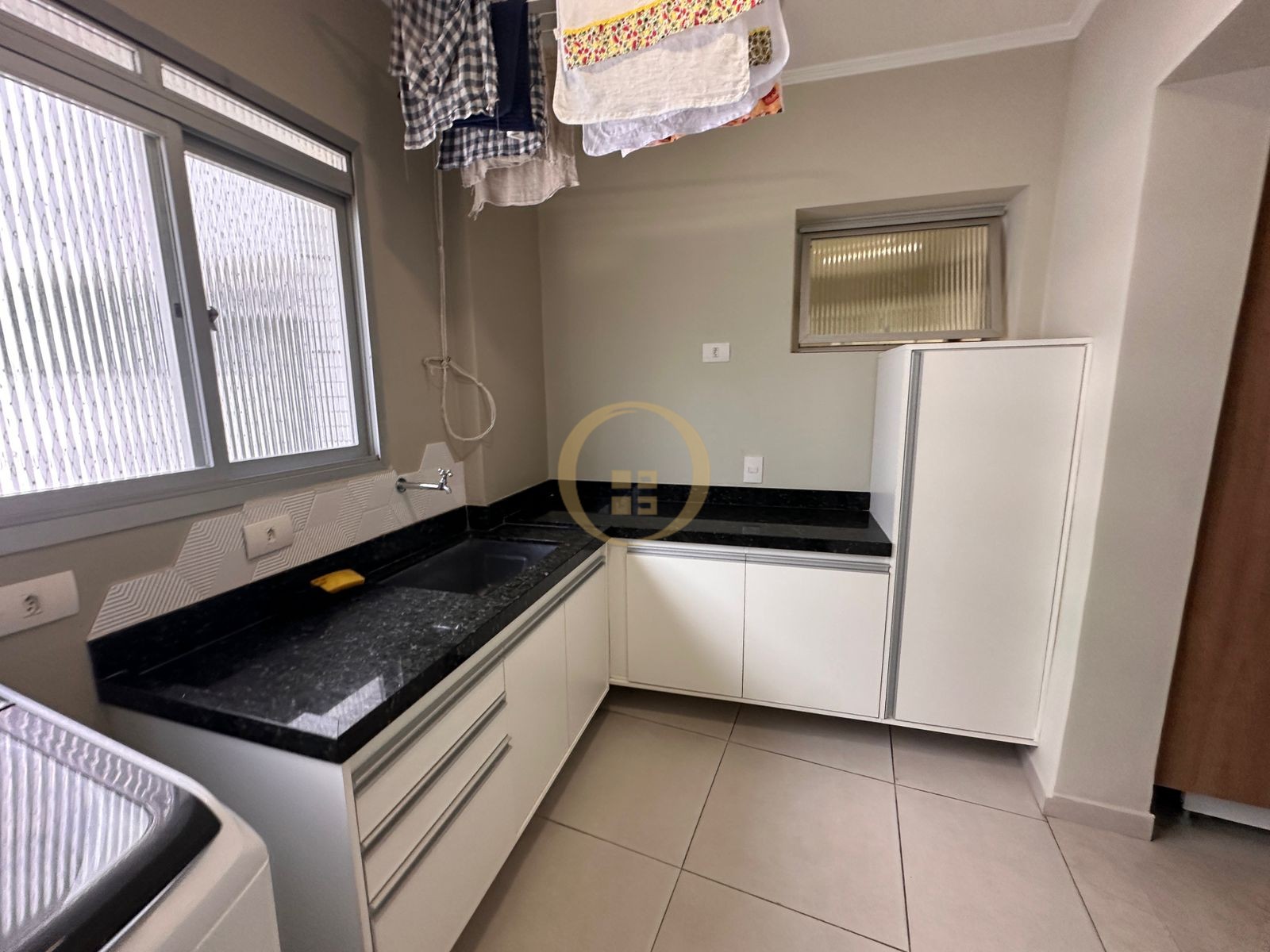 Apartamento Frente ao Mar nas Pitangueiras, Guarujá - SP