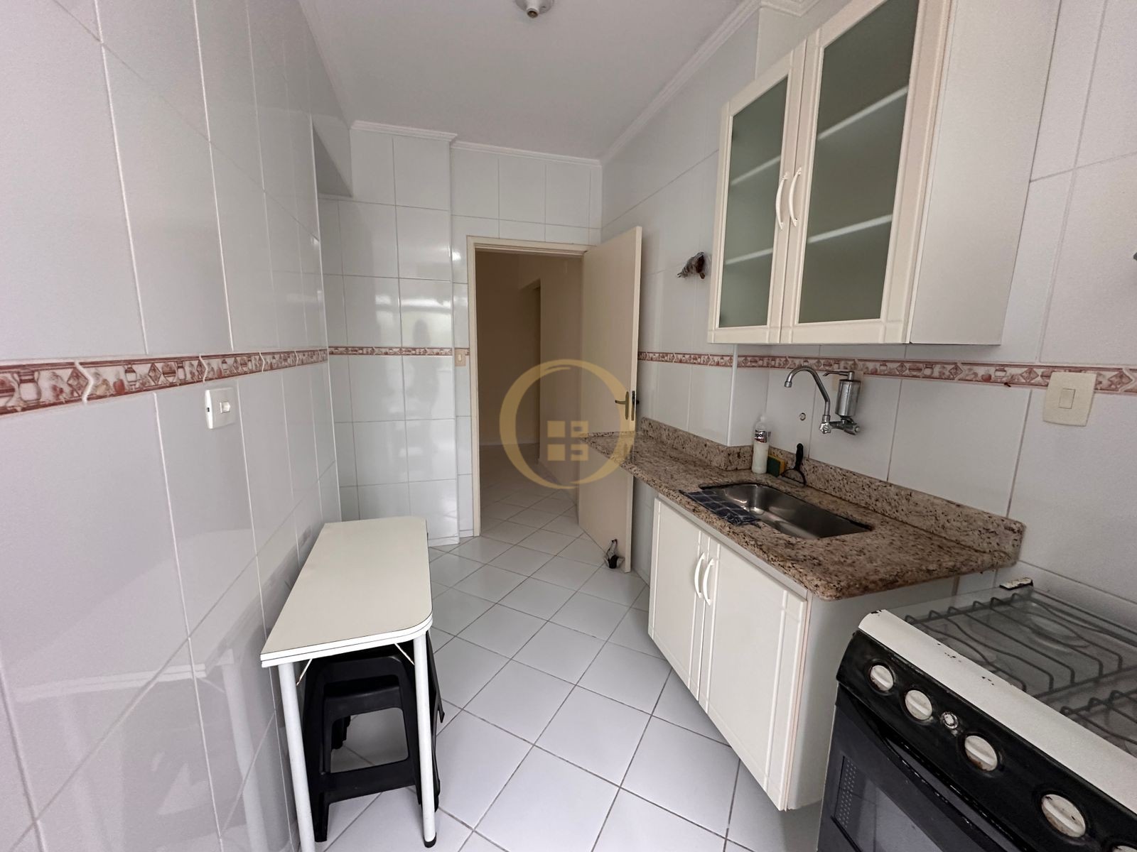 Apartamento na Praia das Pitangueiras, Guarujá - SP