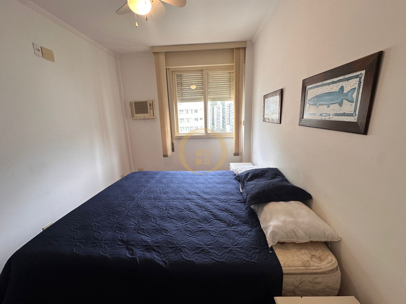 Apartamento na Praia das Pitangueiras, Guarujá - SP
